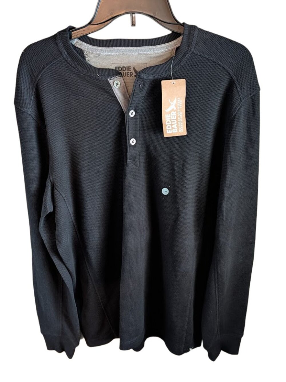 Eddie Bauer Men’s Ultrasoft Thermal Henley Black (Size Medium)